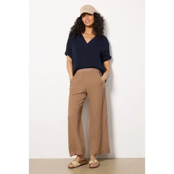 Xirena Avery Cotton Top in North Star Navy Blue Gauze Muslin - Picture 4 of 11